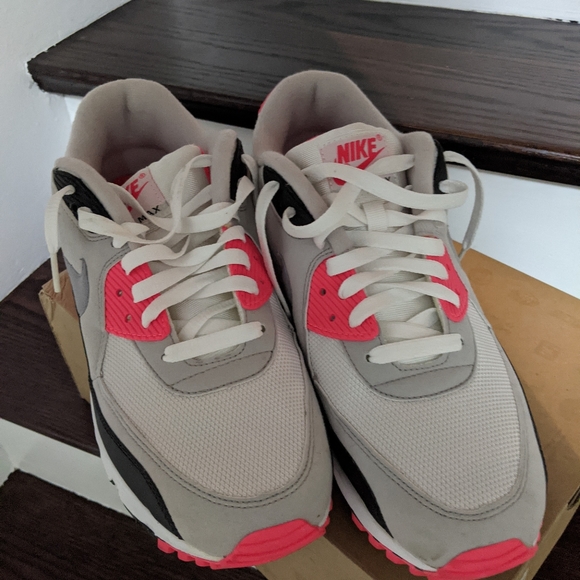 Air Max 90 2010 release - Picture 4 of 9